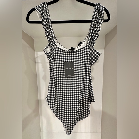 Forever 21 Bodysuit Bundle - 2 Black and White Bodysuits Size M, NWT and NWOT - Picture 3 of 10